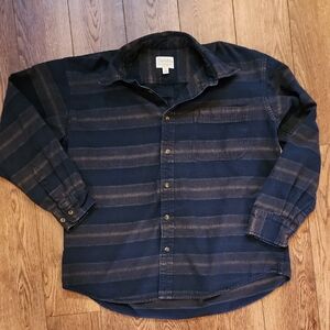 Vintage Cabela's Men's Navy and Gray Striped Button Down Shirt